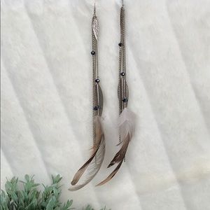 Chandelier feather chain earrings